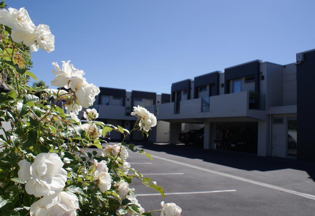Bellano Motel Suites Christchurch Exterior foto The new library building